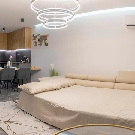 Luxury & Modern - Rowing Canal بلوفديف